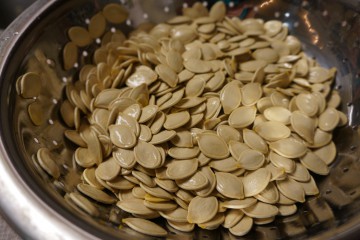 cooking-pumpkin-seeds