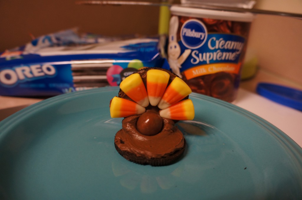 Thanksgiving-Candy-Corn-Turkeys