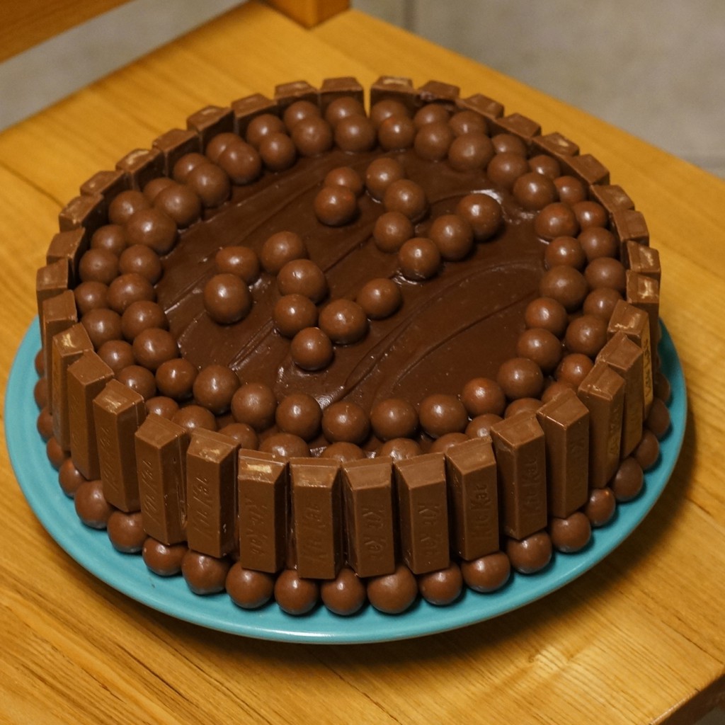 Chocolate Kit Kat Birthday Cake