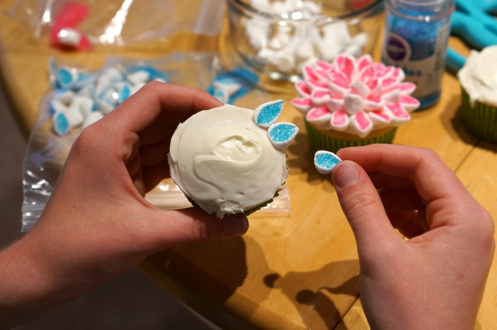 how-to-make-mini-marshmallow-flowers