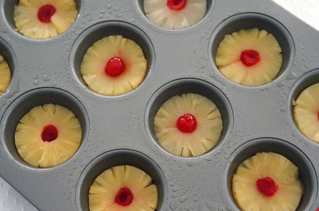 how-to-pineapple-upsidedown-cupcakes
