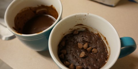 Brownie-in-a-mug-before and after