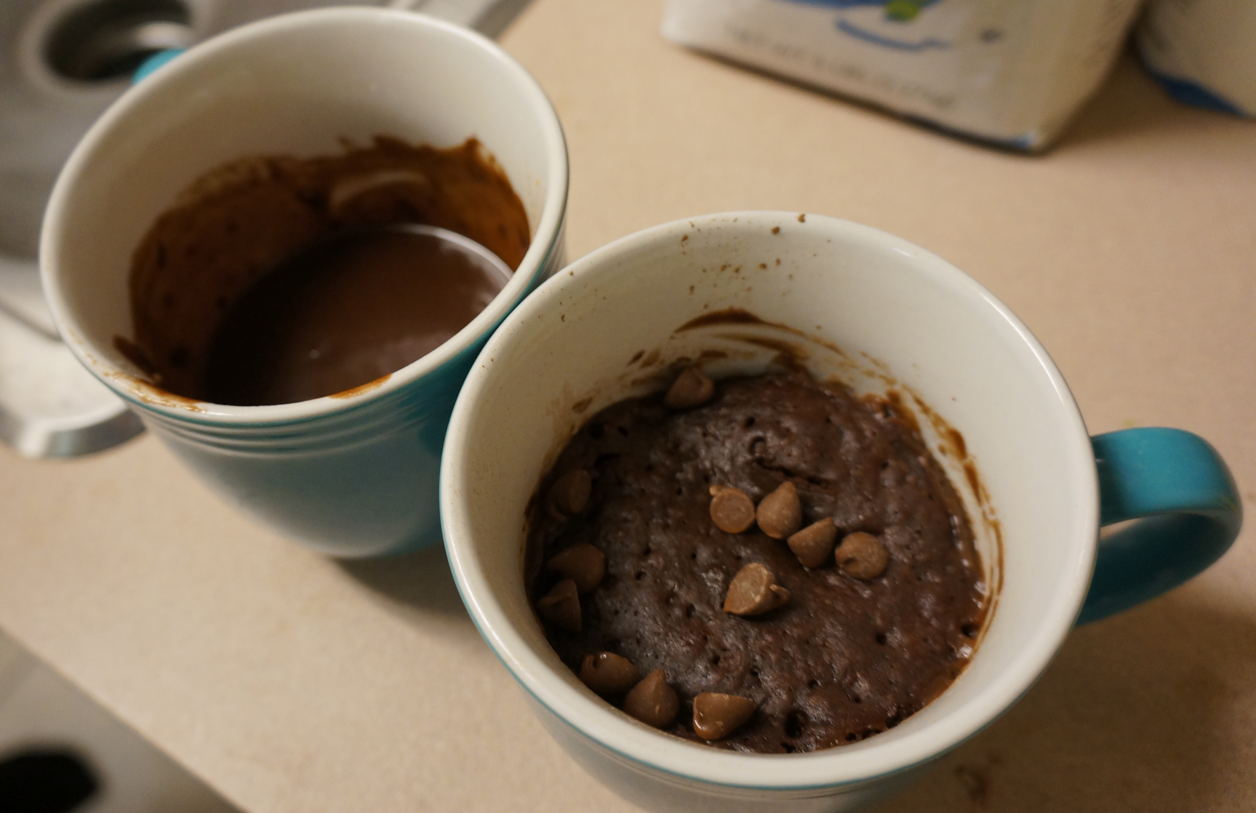 Brownie-in-a-mug-before and after