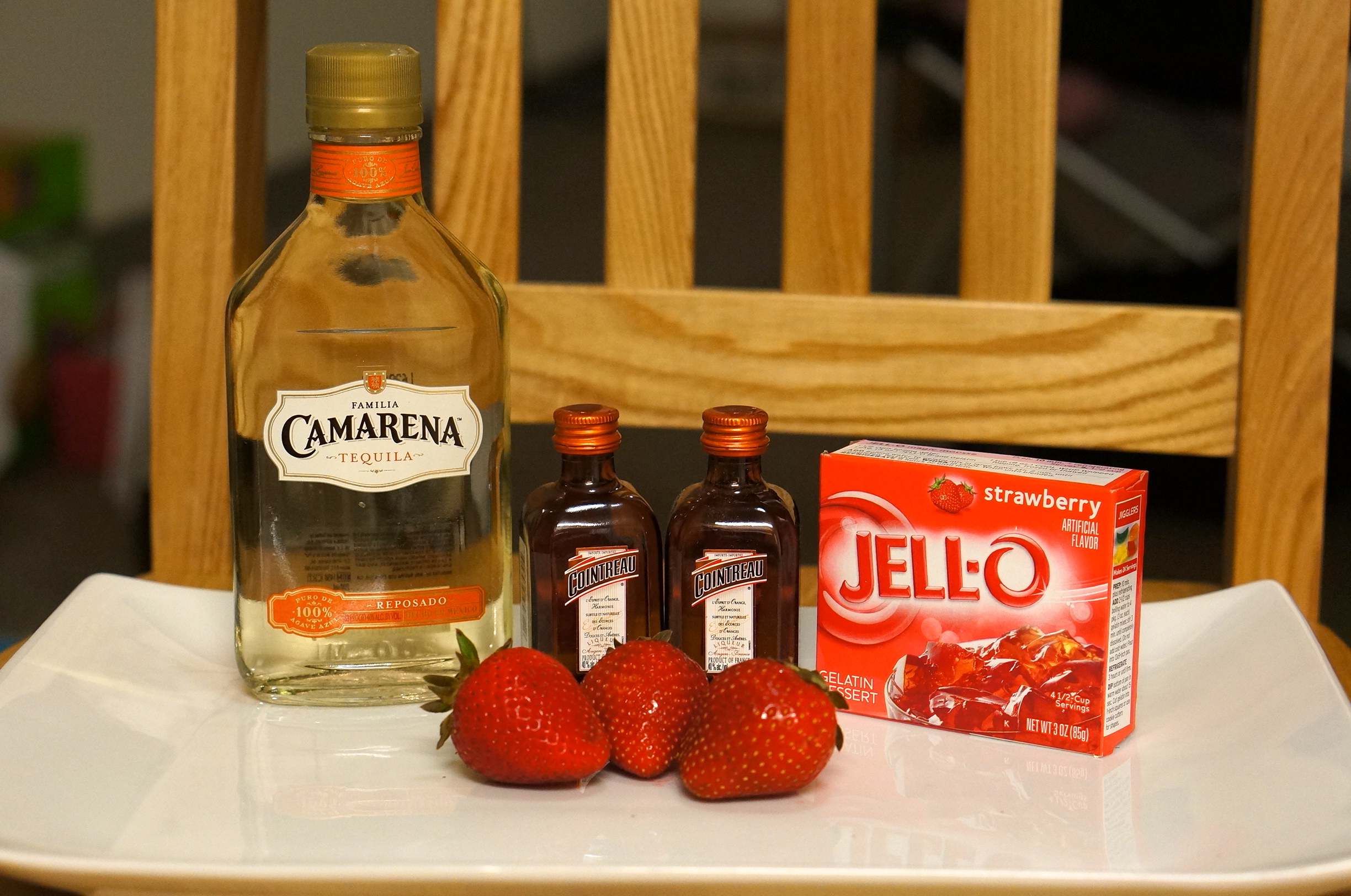 who to make strawberry jello shots
