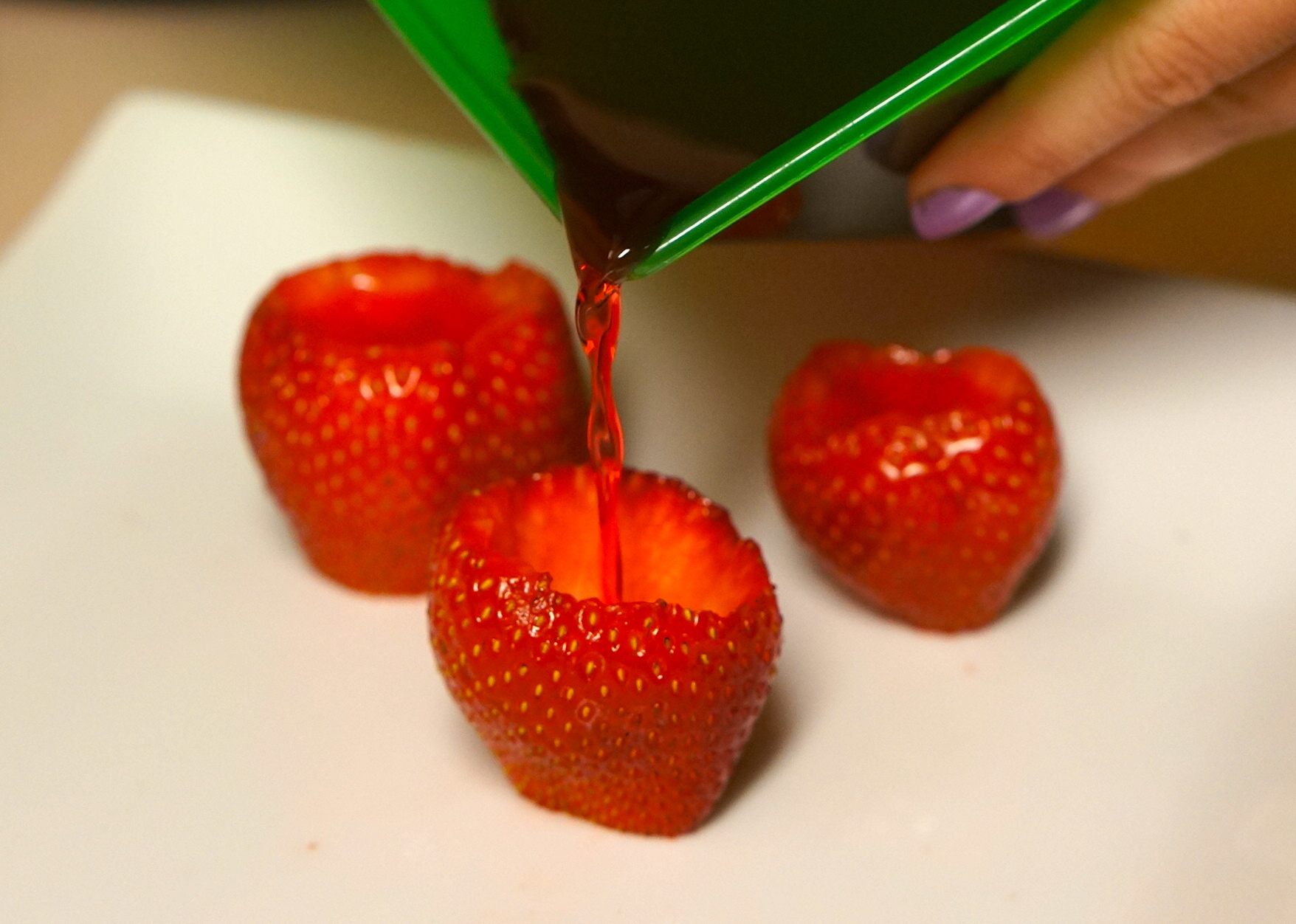 picture-of-stawberry-margarita-jello-shot